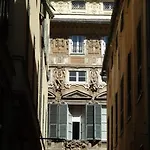 Casa Orefici, 4 In Front Of Aquarium!