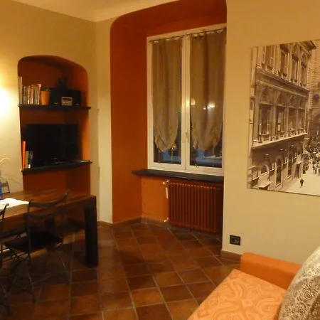 Casa Orefici, 4 In Front Of Aquarium!