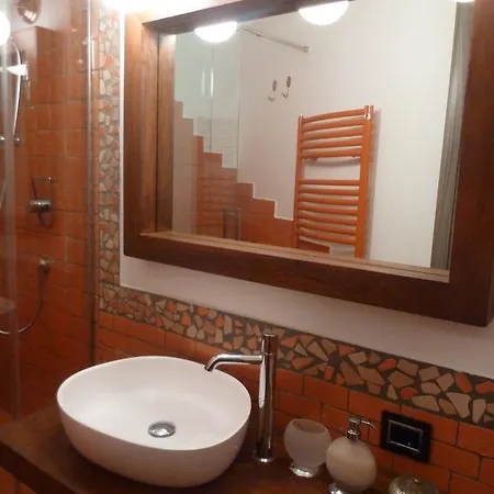 Casa Orefici, 4 In Front Of Aquarium!