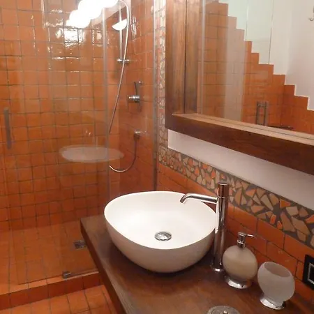 Casa Orefici, 4 In Front Of Aquarium!