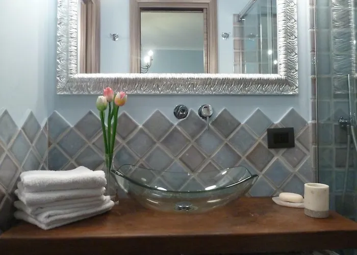 Casa Orefici, 4 In Front Of Aquarium! *